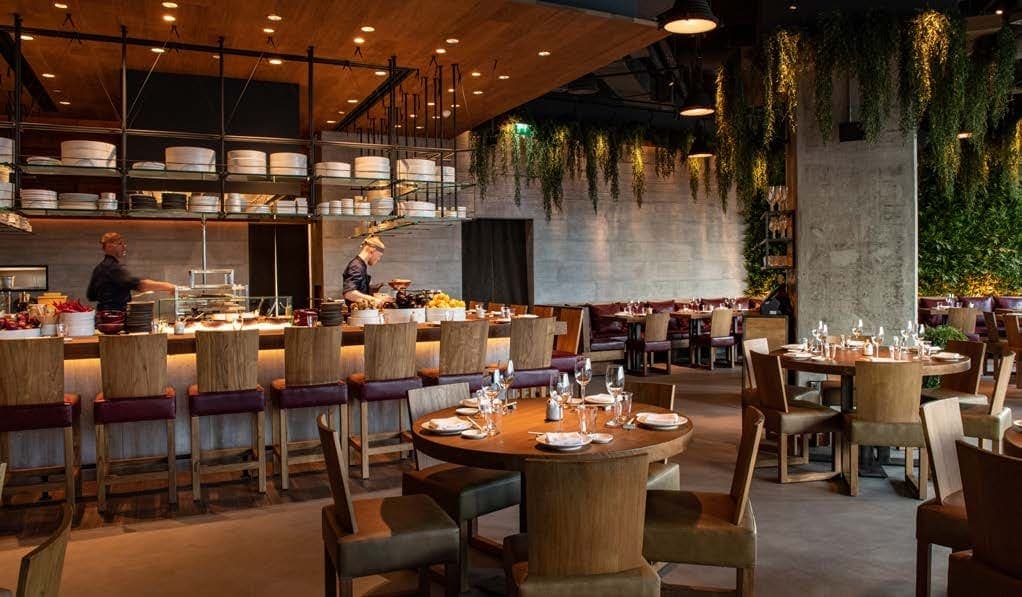 Fine Dining Restaurants & Lounges